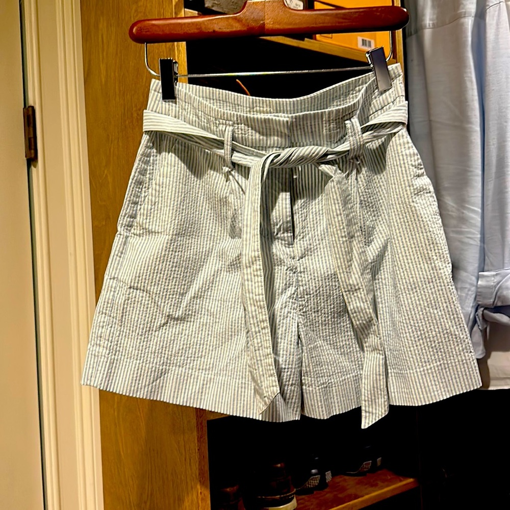Sezane high waisted seesucker shorts